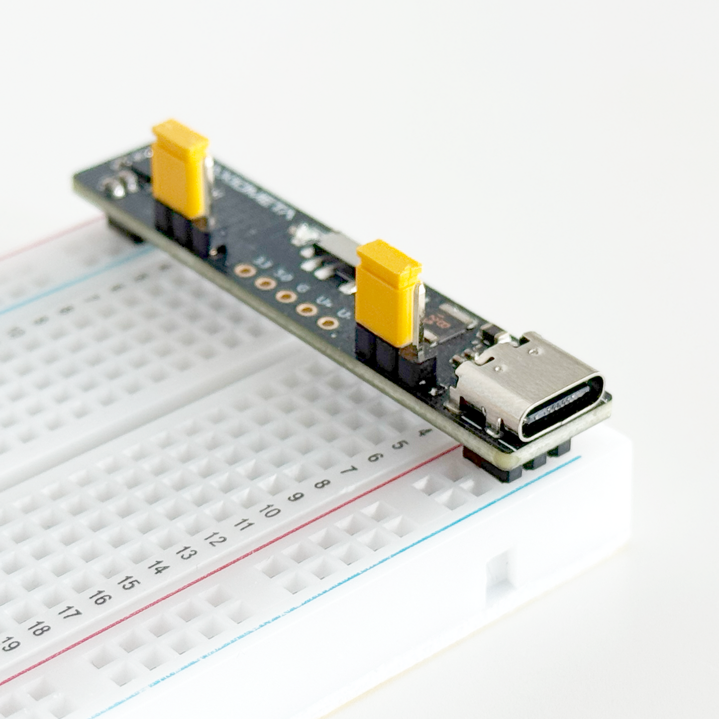 BrødBoost-C: Breadboard Power Supply