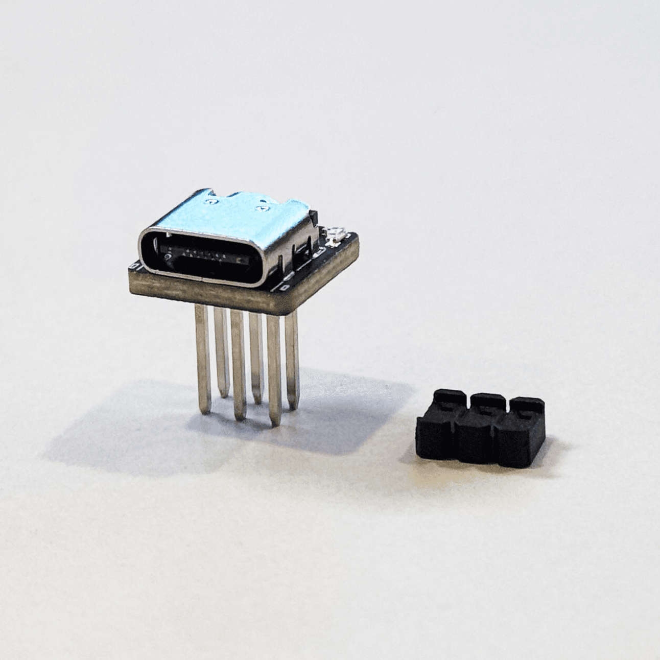 BrødBoost-Mini: Breadboard Power Supply